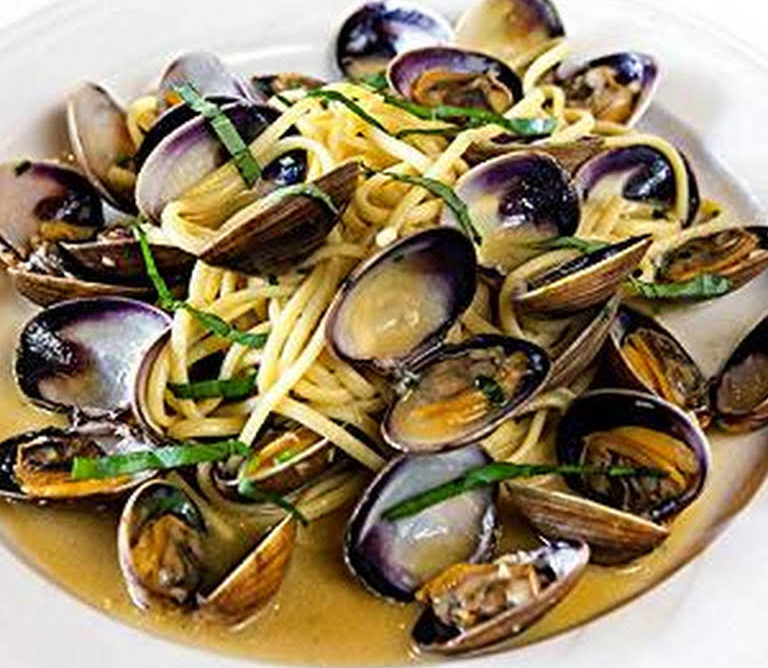 Linguine with Fresh Mussels